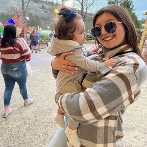 Meet your Posher, Denise